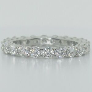 3.2ct MOISSANITE ETERNITY RING SIZE 7
